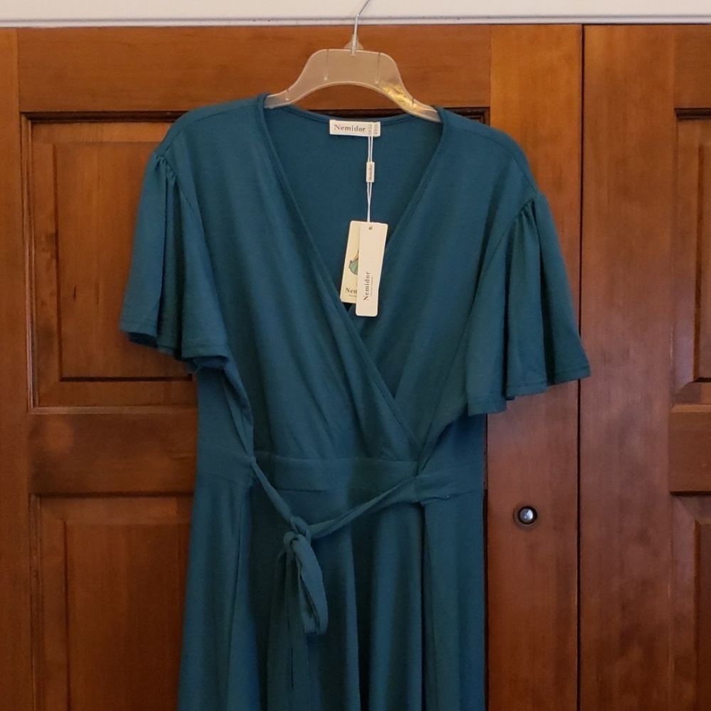 NWT Nemidor Teal V-Line Midi Dress Green
